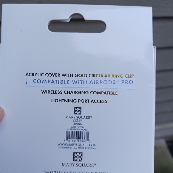 Airpod case - Picture 3 of 3